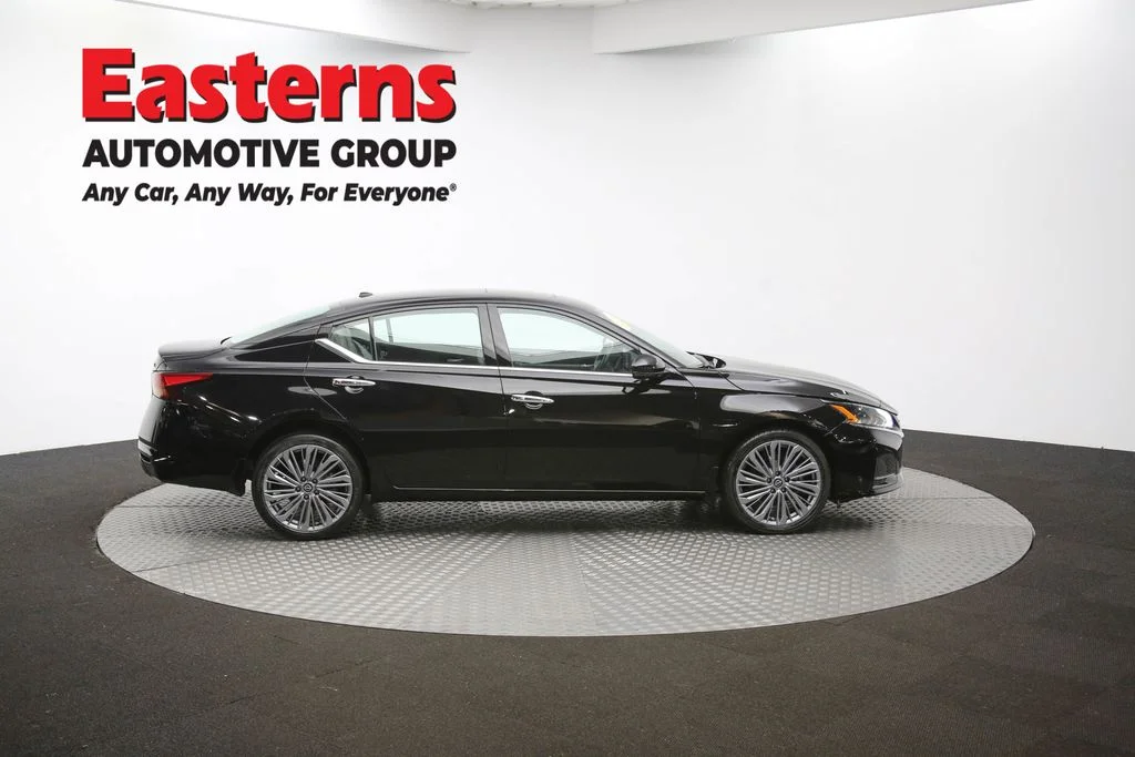 Used 2024 Black Nissan 2.5 SL image 43