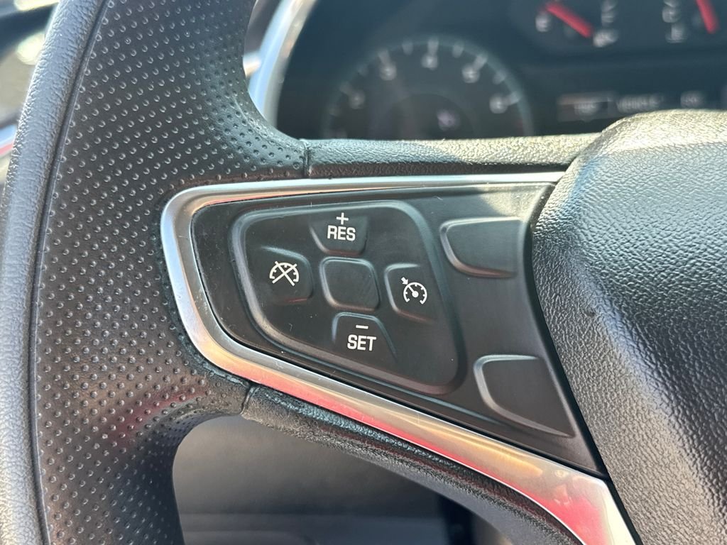 Used 2019 Silver Chevrolet LT image 32