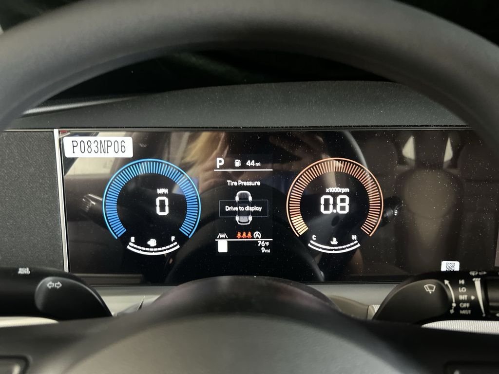 New 2026 Phantom Black Hyundai SEL AWD image 22
