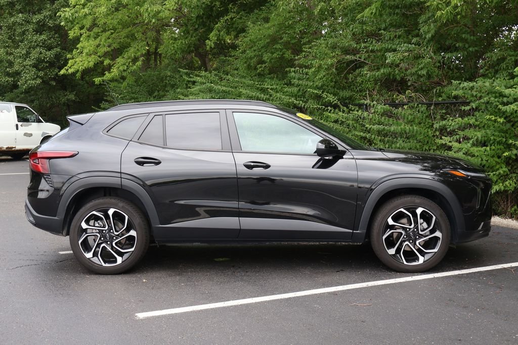 2024 Chevrolet Trax RS - Photo 10