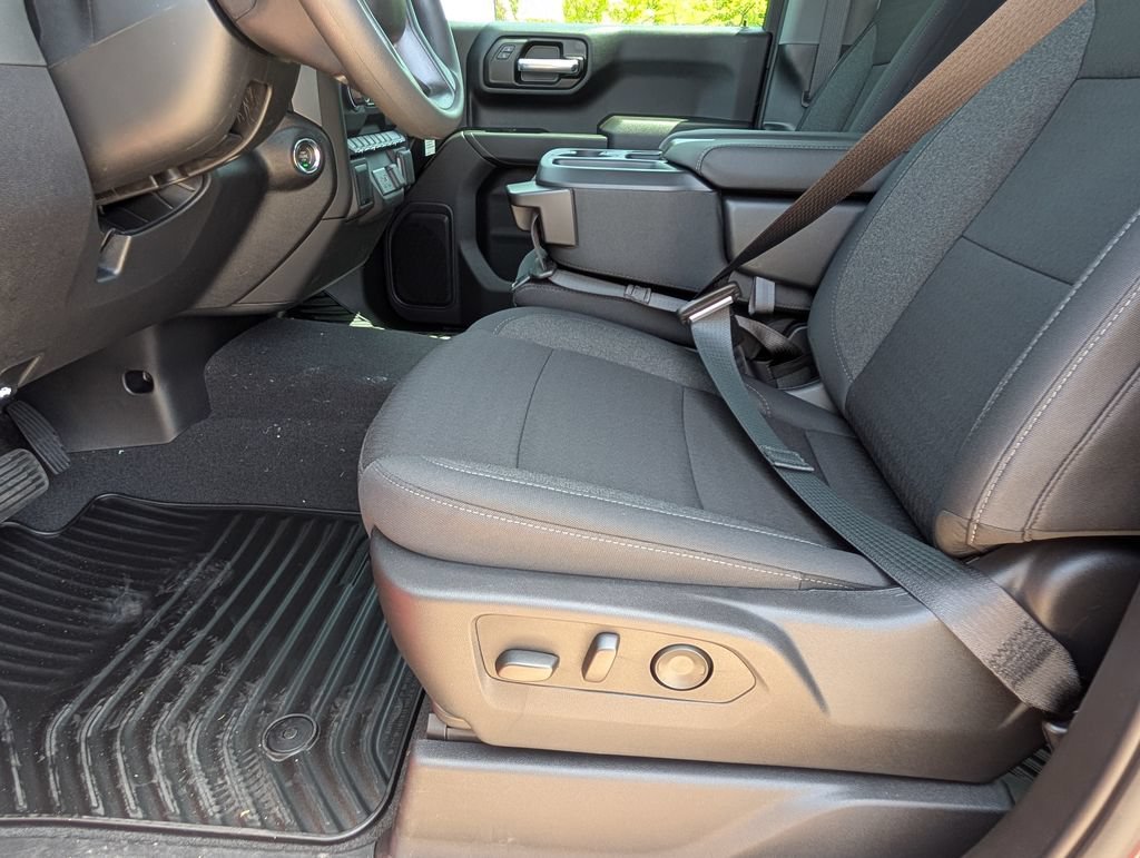 2026 Chevrolet Silverado 1500 Custom - Photo 9