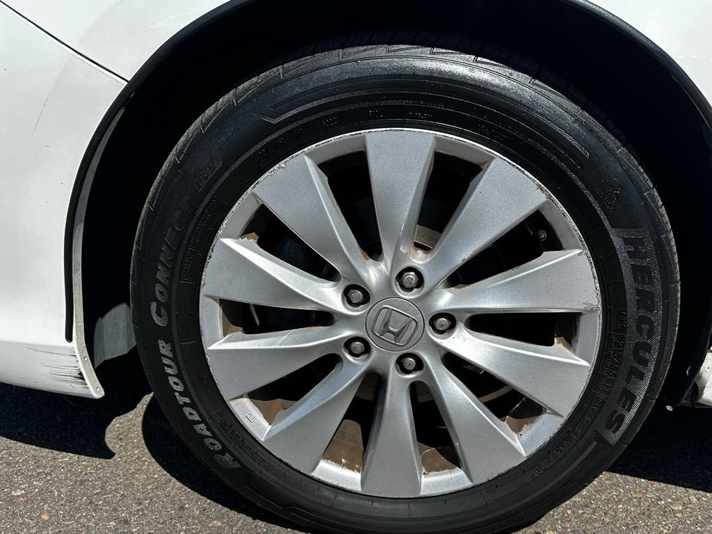 Used 2015 White Orchid Pearl Honda Touring image 7
