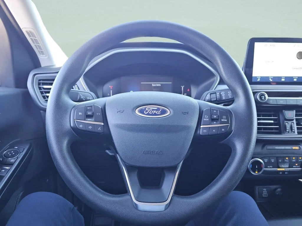 Used 2025 Silver Metallic Ford Active image 30