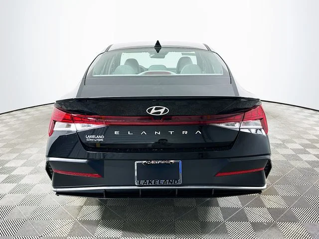 New 2026 Hyundai ELANTRA SEL Sport
