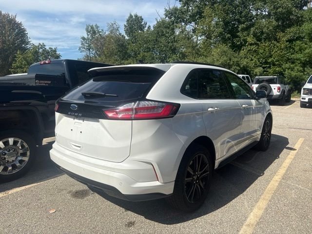 Used 2024 White Metallic Ford ST Line image 4