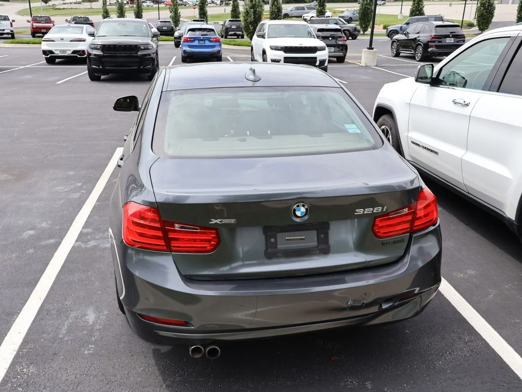 Used 2015 Gray BMW 328i xDrive image 12