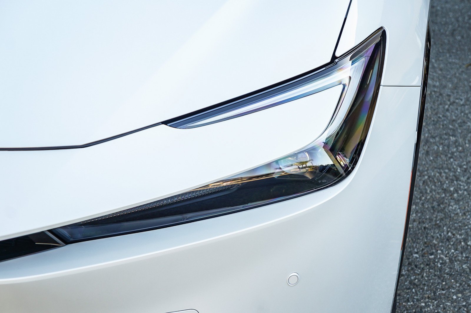 New 2027 Wind Chill Pearl <sup>1</sup> Toyota  Limited image 8