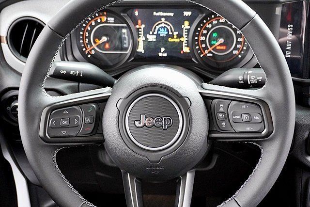 New 2025 Bright White Clear-Coat Exterior Paint Jeep Willys image 27