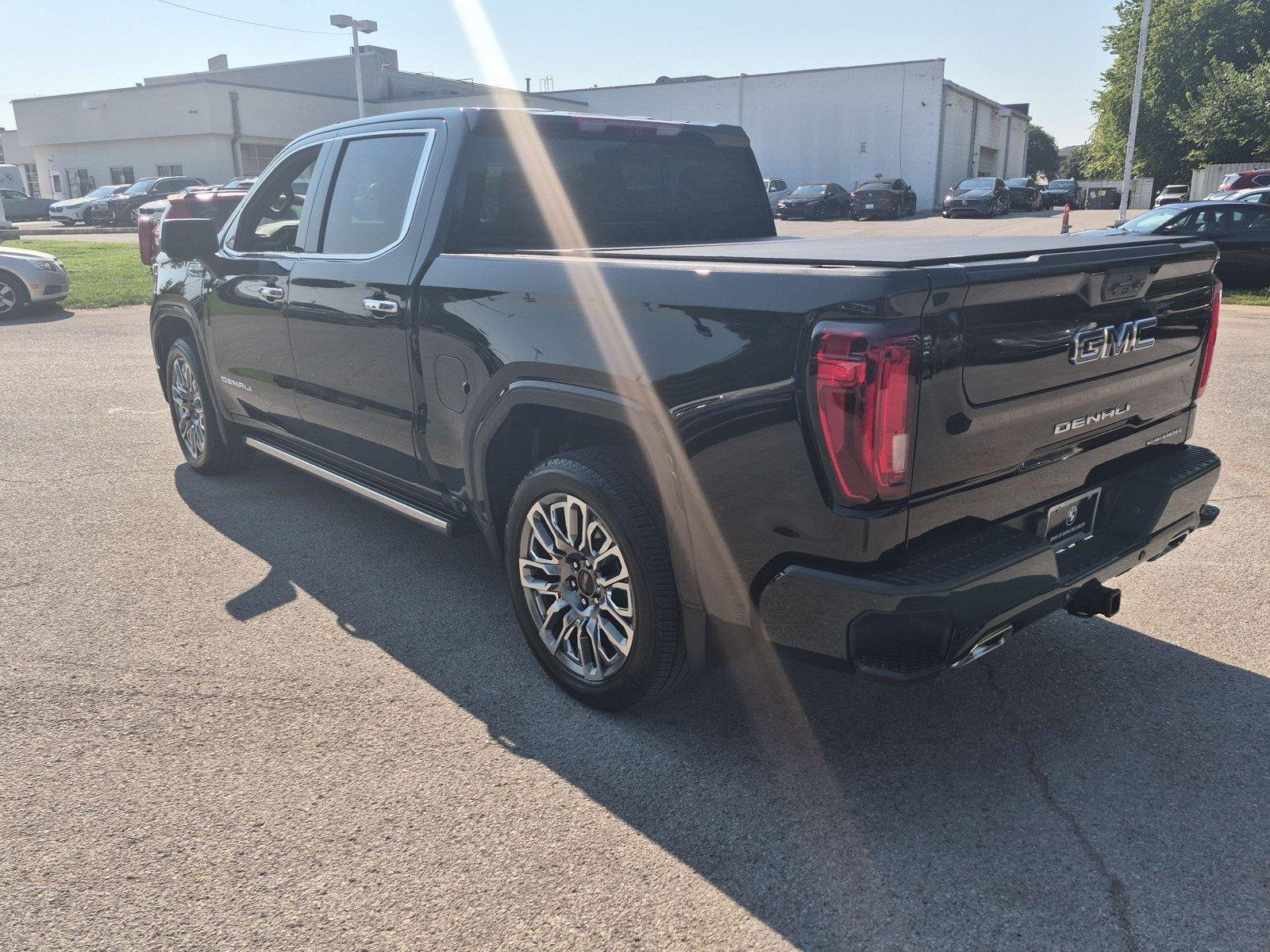 Used 2026 Onyx Black GMC Denali Ultimate image 3