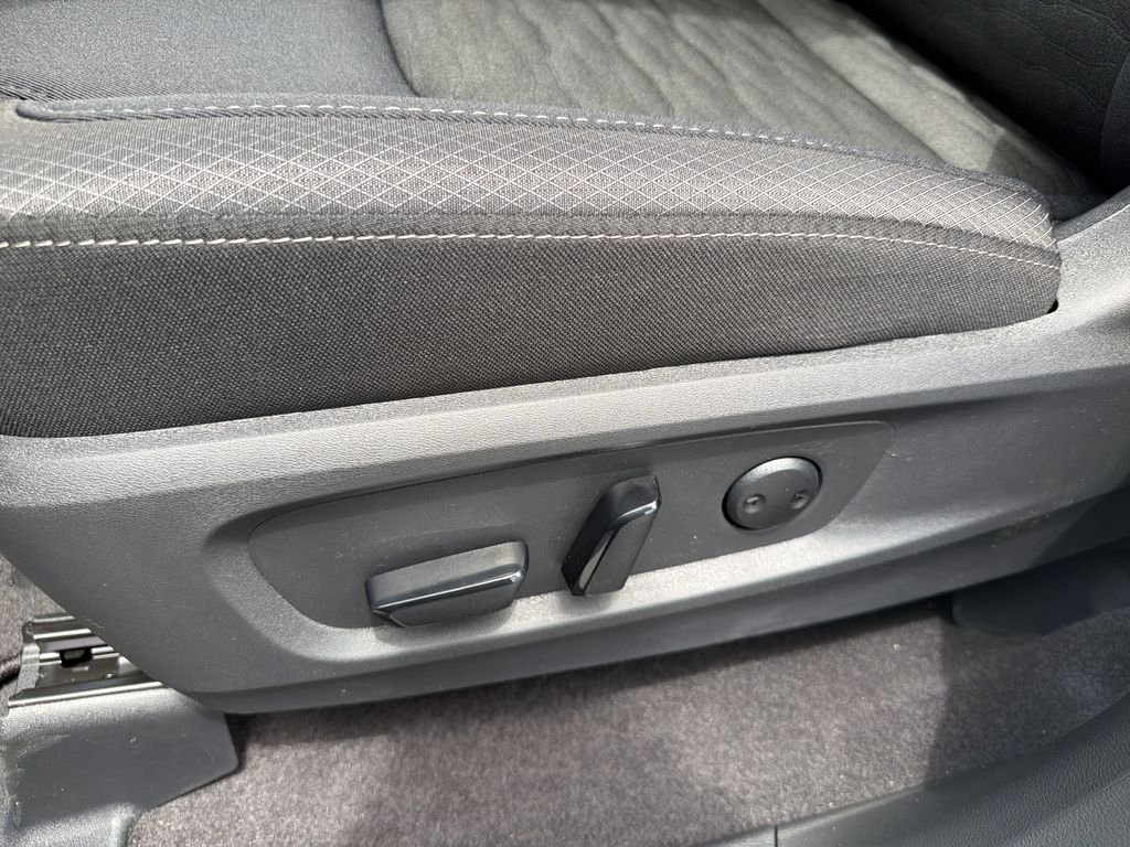 New 2026 Nissan Pathfinder SV 4D Sport Utility