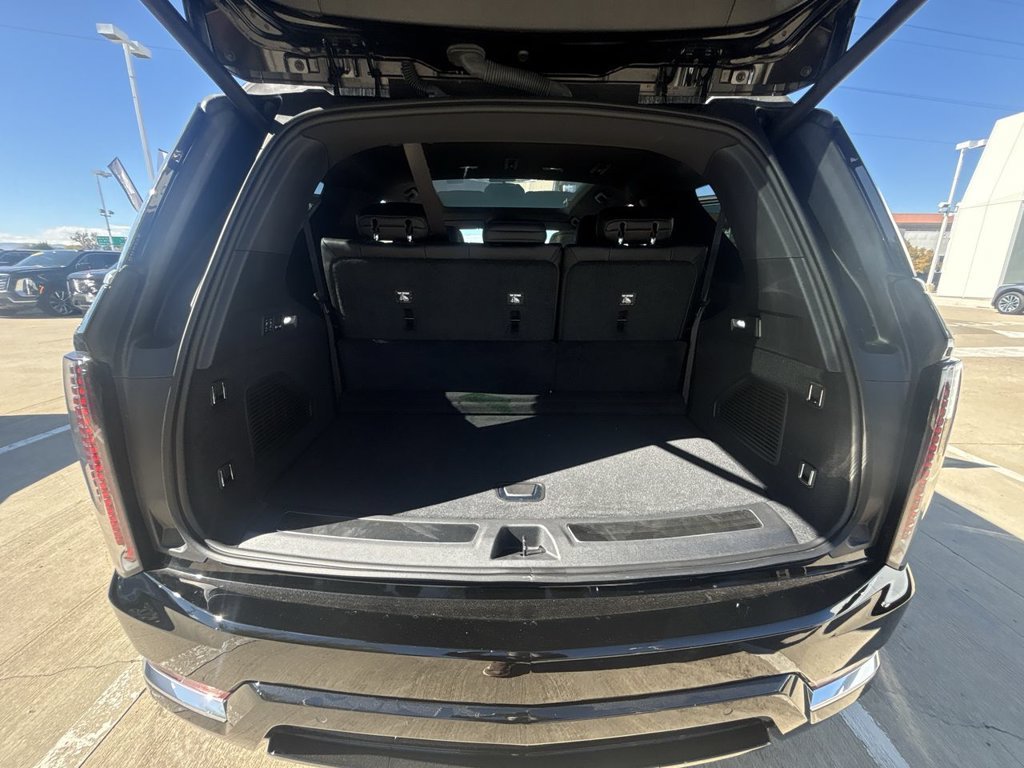 2026 Cadillac Escalade IQL Luxury - Photo 33