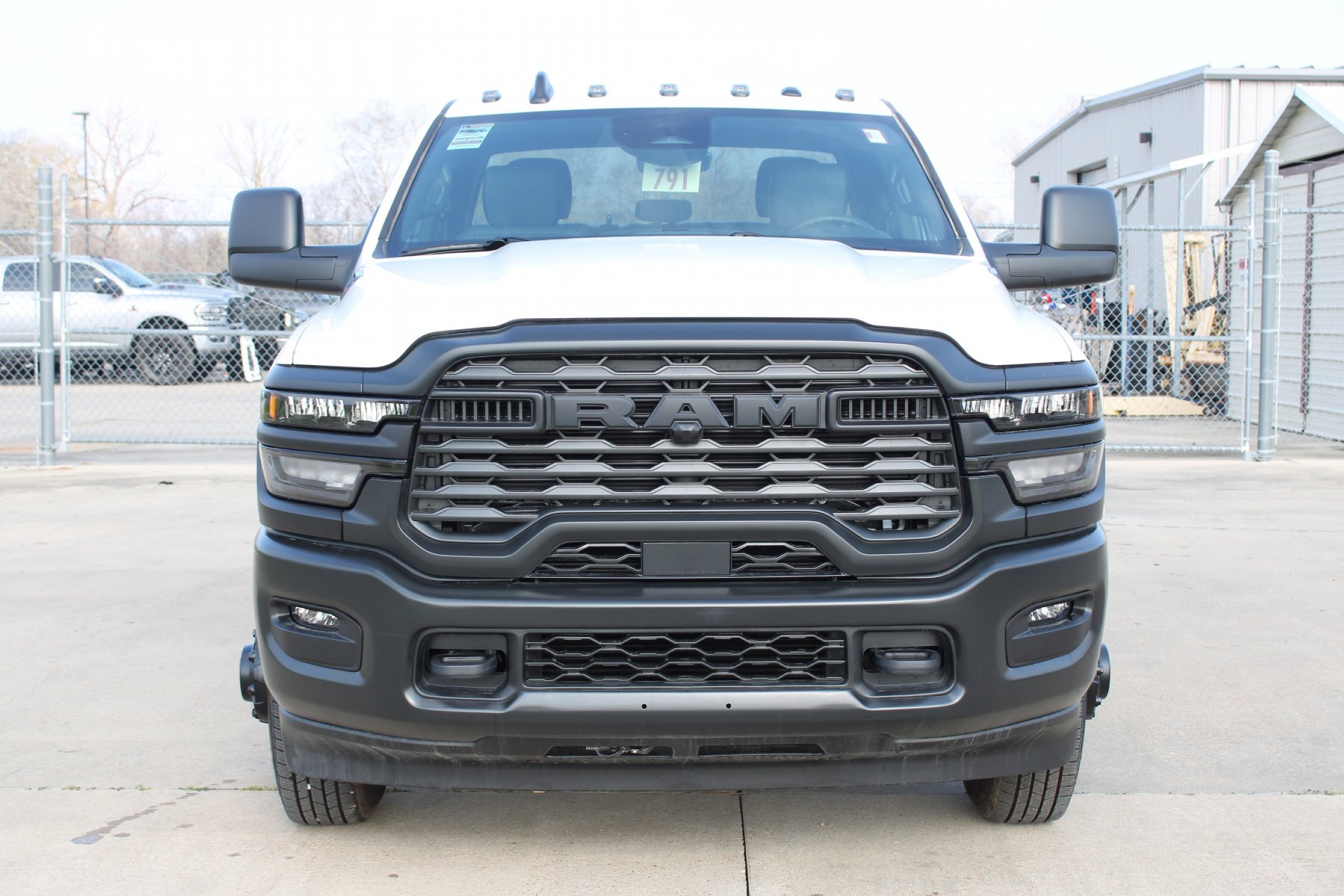 New 2026 Bright White Clear-Coat Exterior Paint RAM Tradesman Crew Cab 60c/a 4x4 image 20