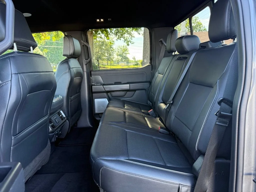 Used 2024 Gray Ford LARIAT image 31