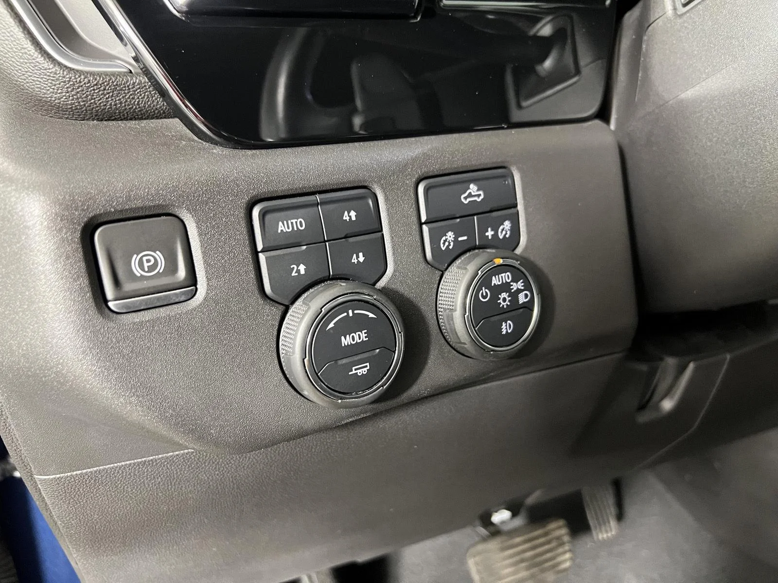 Used 2023 NORTHSKY BLUE METALLIC Chevrolet LT Trail Boss image 25