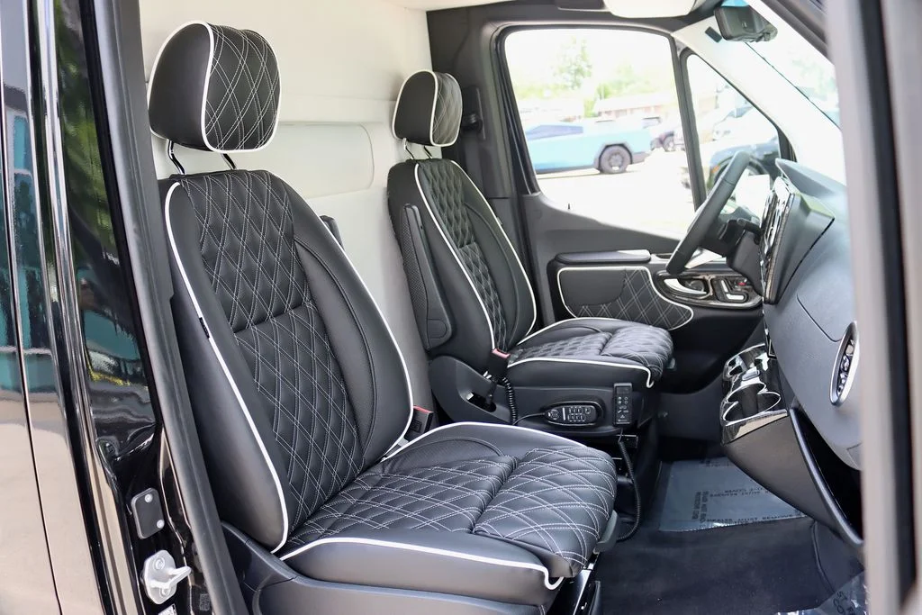 Used 2026 Black Mercedes-Benz  image 28