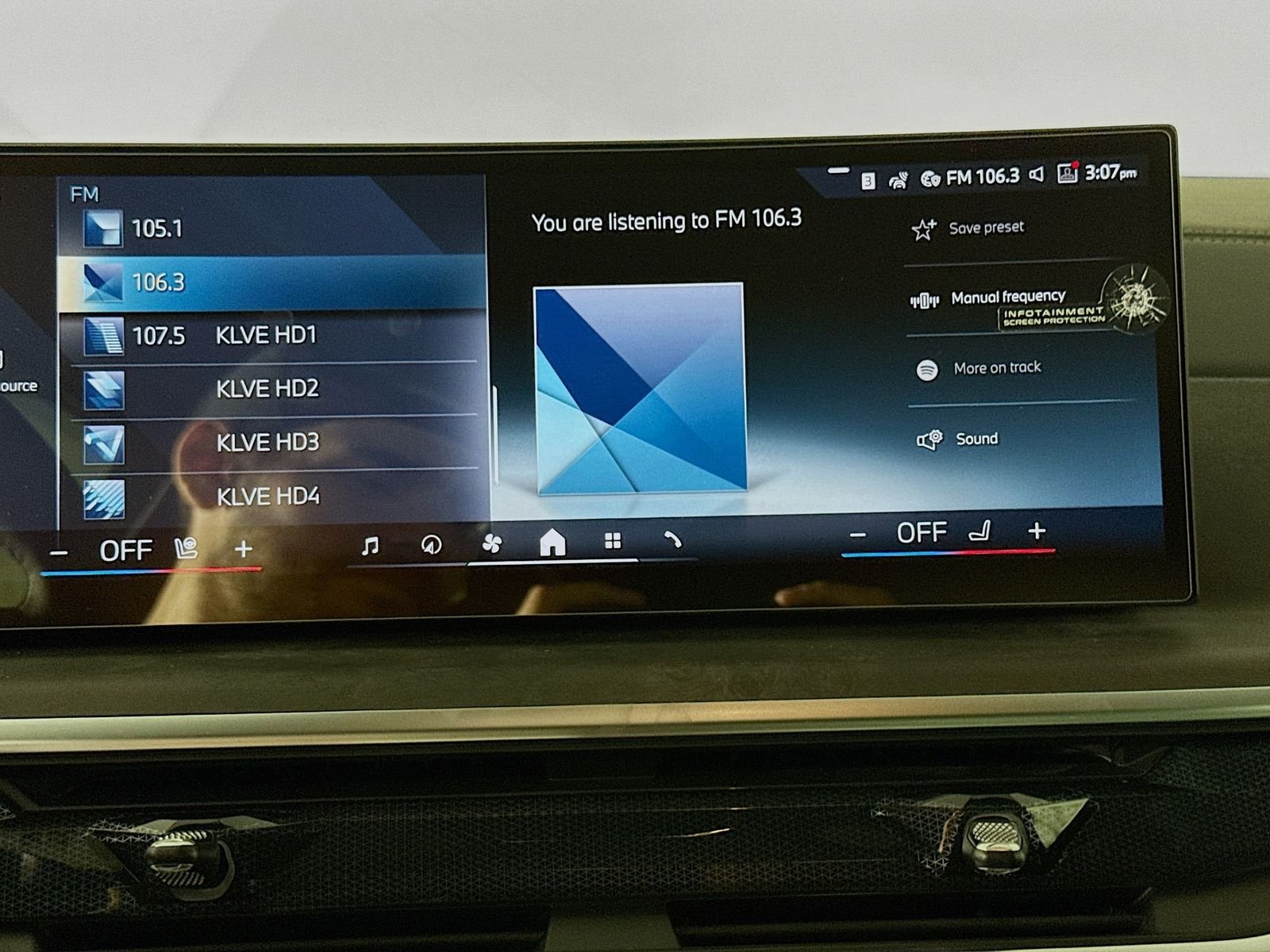 New 2026 Skyscraper Grey Metallic BMW xDrive50e image 15