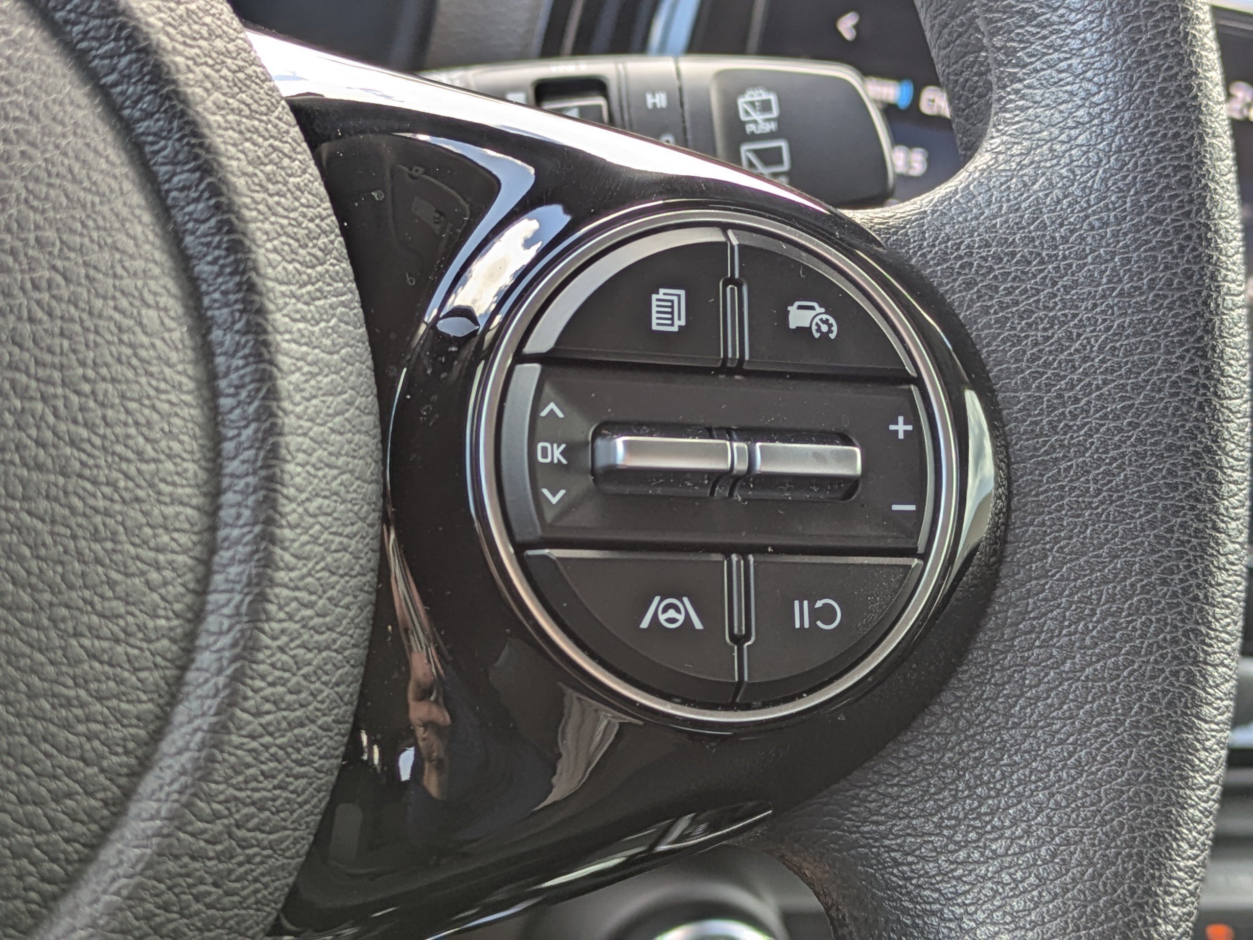 2025 Kia Soul S - Photo 24