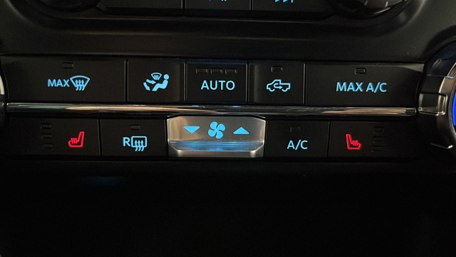 Used 2024 Antimatter Blue Metallic Ford XLT image 40