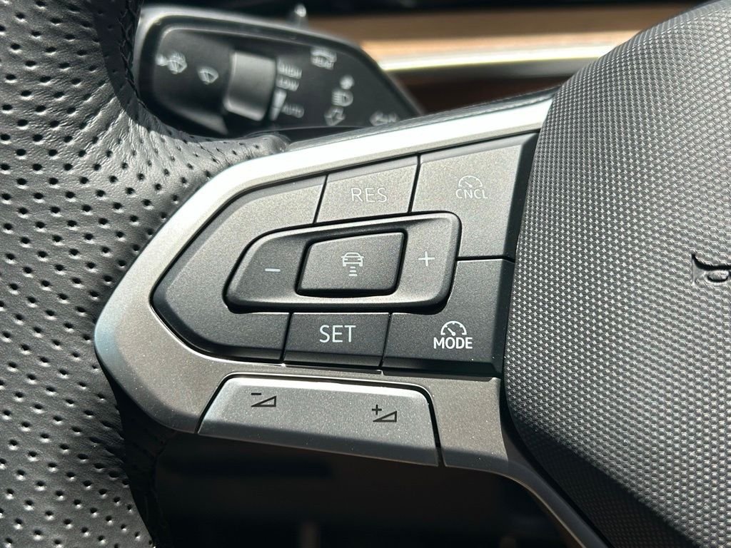 New 2026 Black Volkswagen 2.0T SEL R-Line Turbo image 27