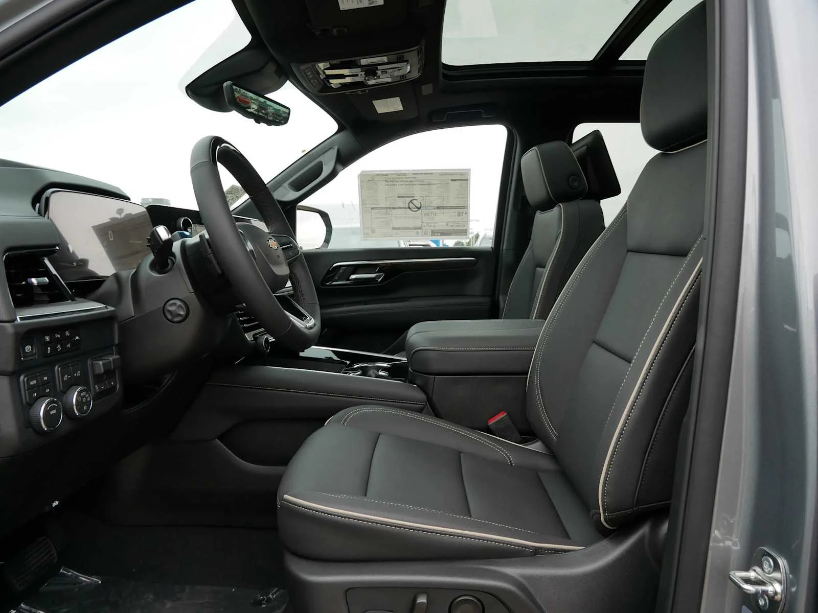 2026 Chevrolet Tahoe Premier - Photo 10