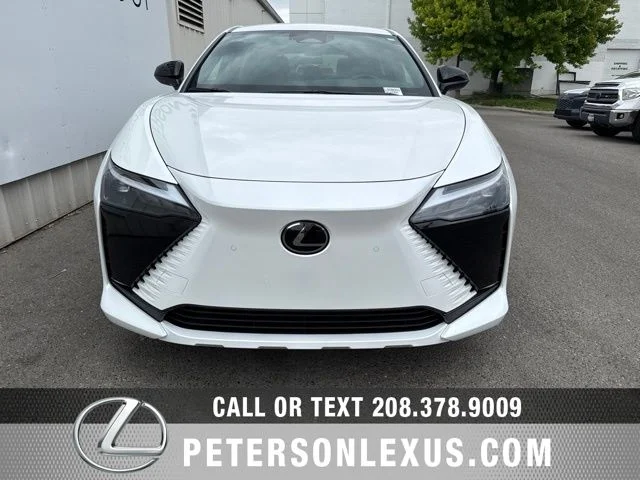 New 2026 Oxygen White Lexus  image 9