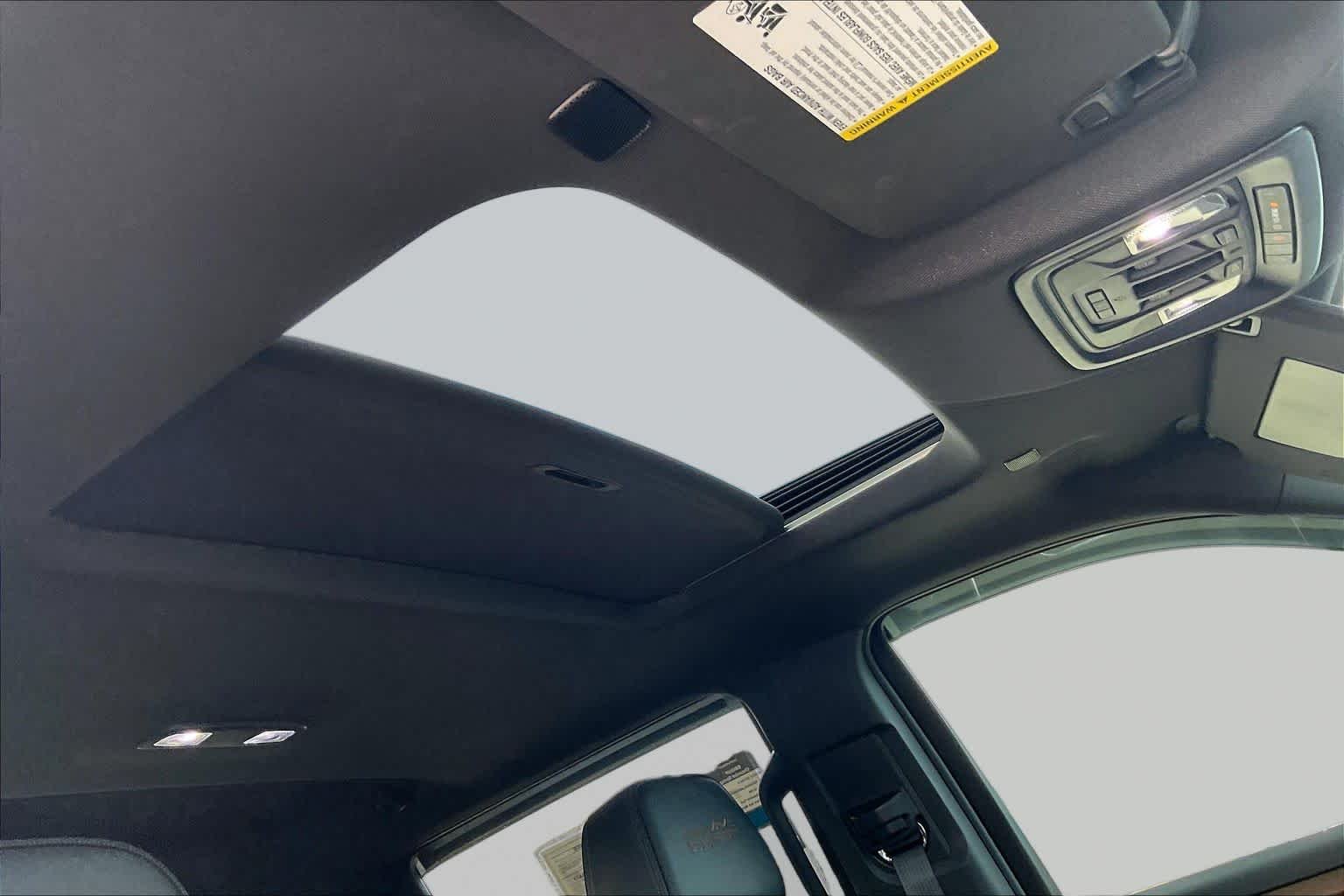 Used 2022 Dark Ash Metallic Chevrolet High Country image 14