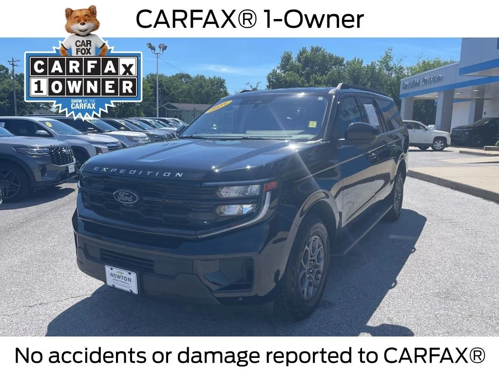 Used 2025 Black Ford Active image 3
