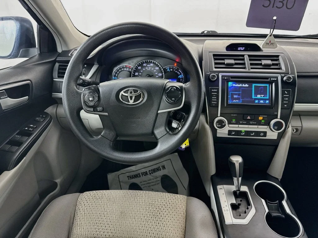 Used 2013 Gray Toyota LE image 24