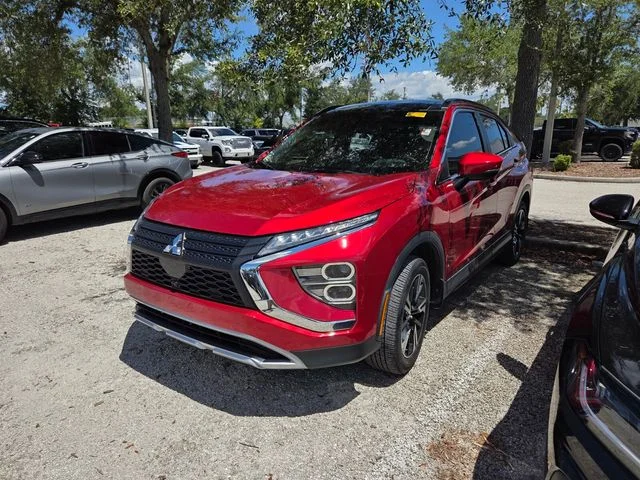Used 2023 Red Mitsubishi  image 3