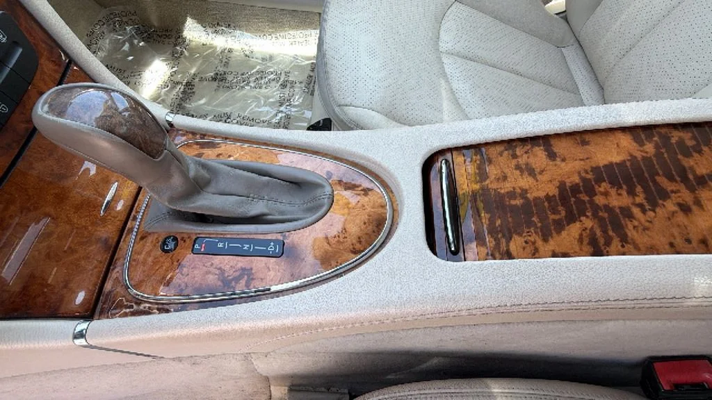 Used 2005  Mercedes-Benz E 320 image 13