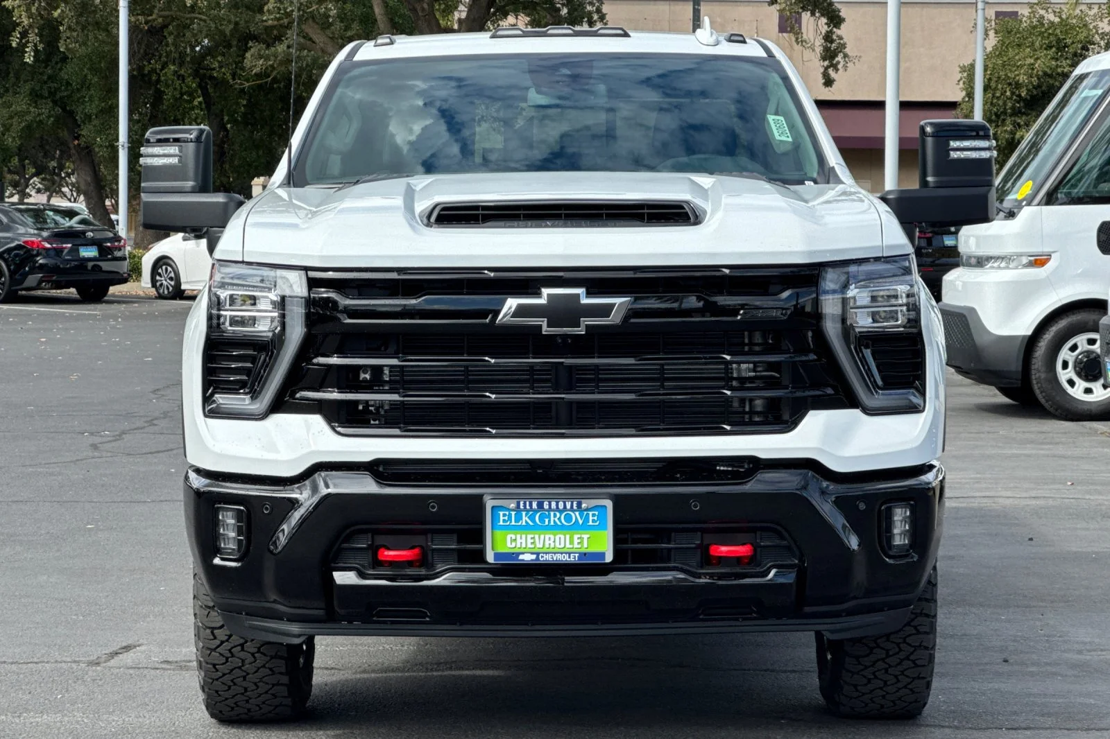 2026 Chevrolet Silverado 2500 HD LTZ view 8
