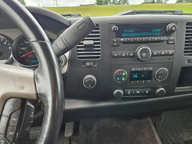 Used 2013 ONYX BLACK GMC SLE image 17