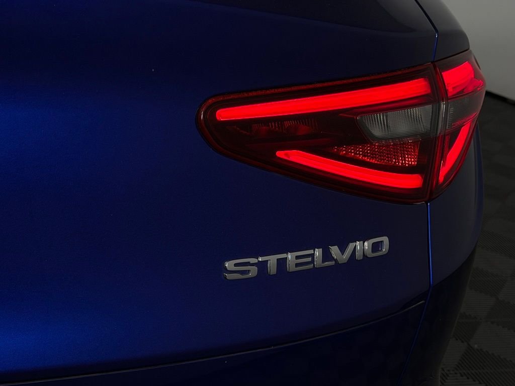 Used 2022 Blue Metallic Alfa Romeo Ti image 12