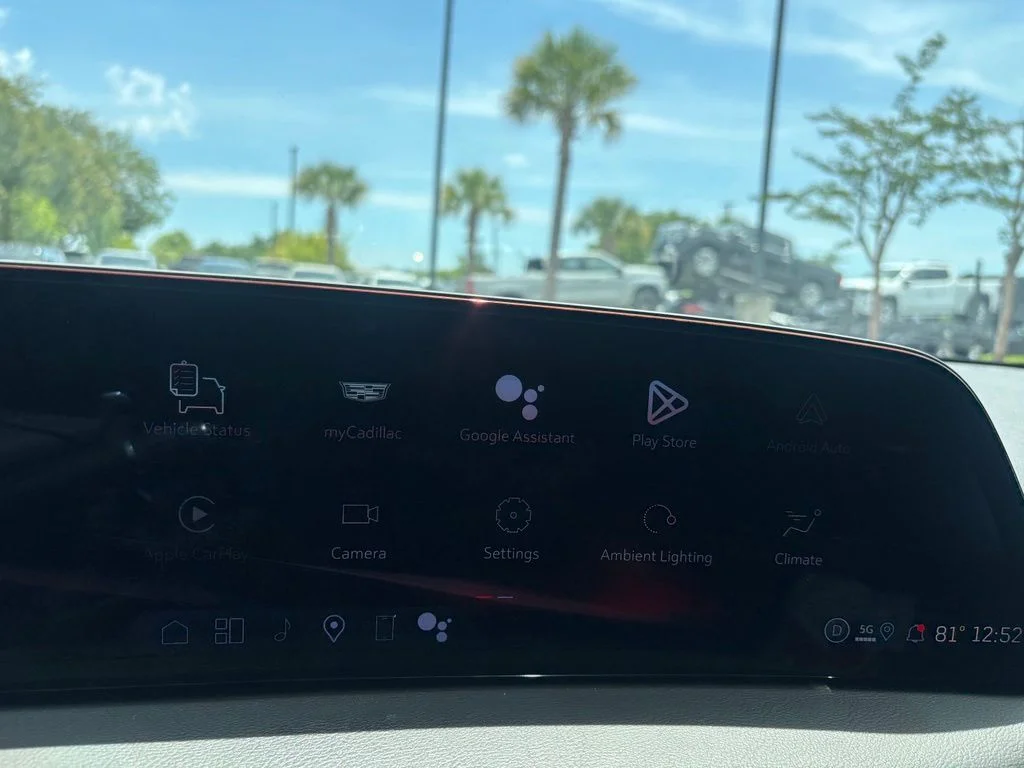 Used 2025 Drift Metallic Cadillac V-Series image 17