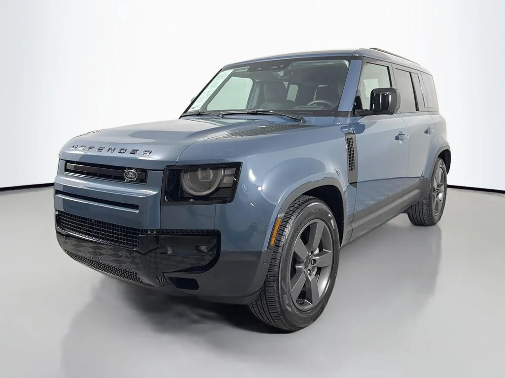Used 2026 Tasman Blue Metallic Land Rover S image 1