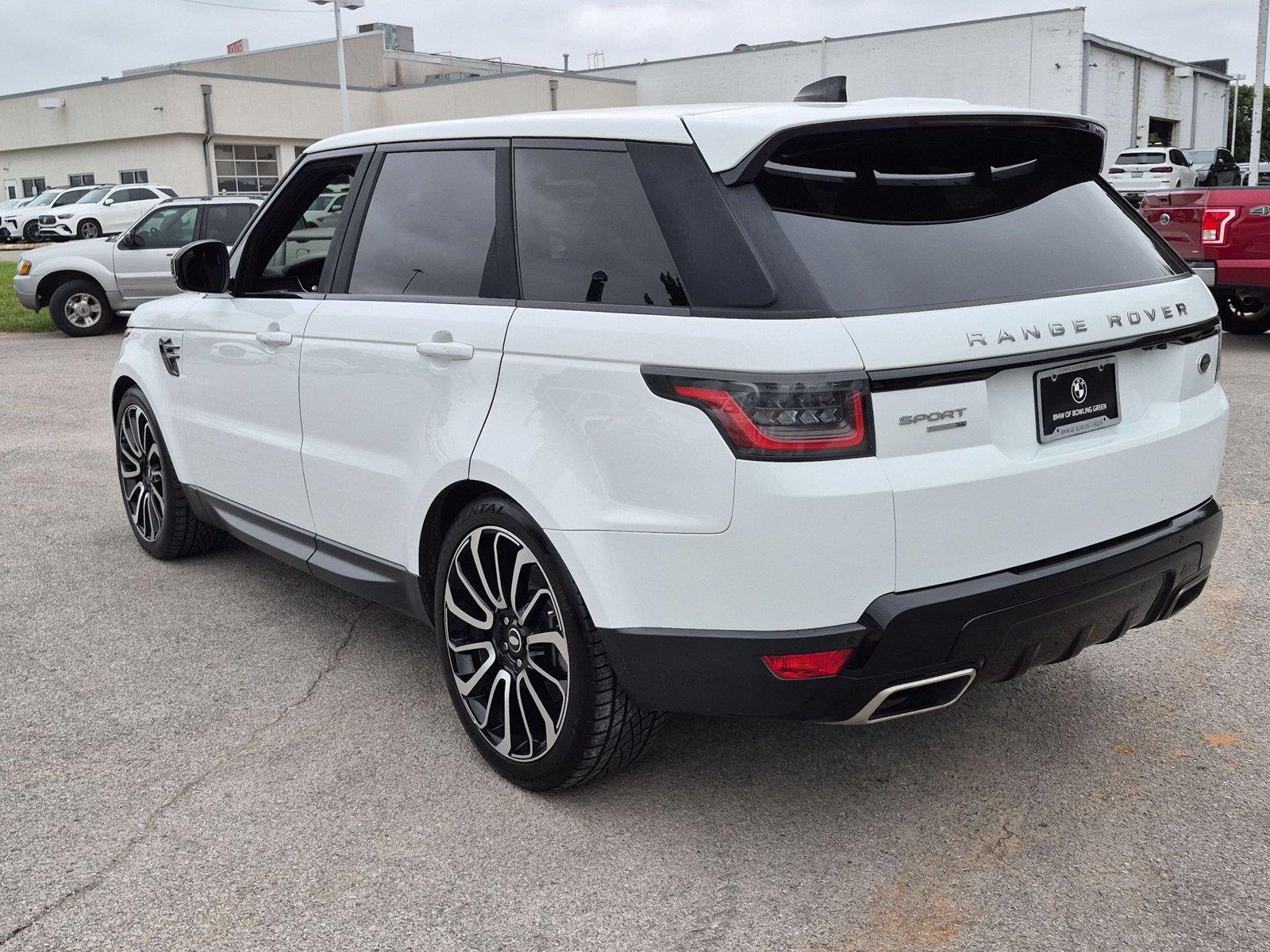 Used 2018 Fuji White Land Rover SE image 3