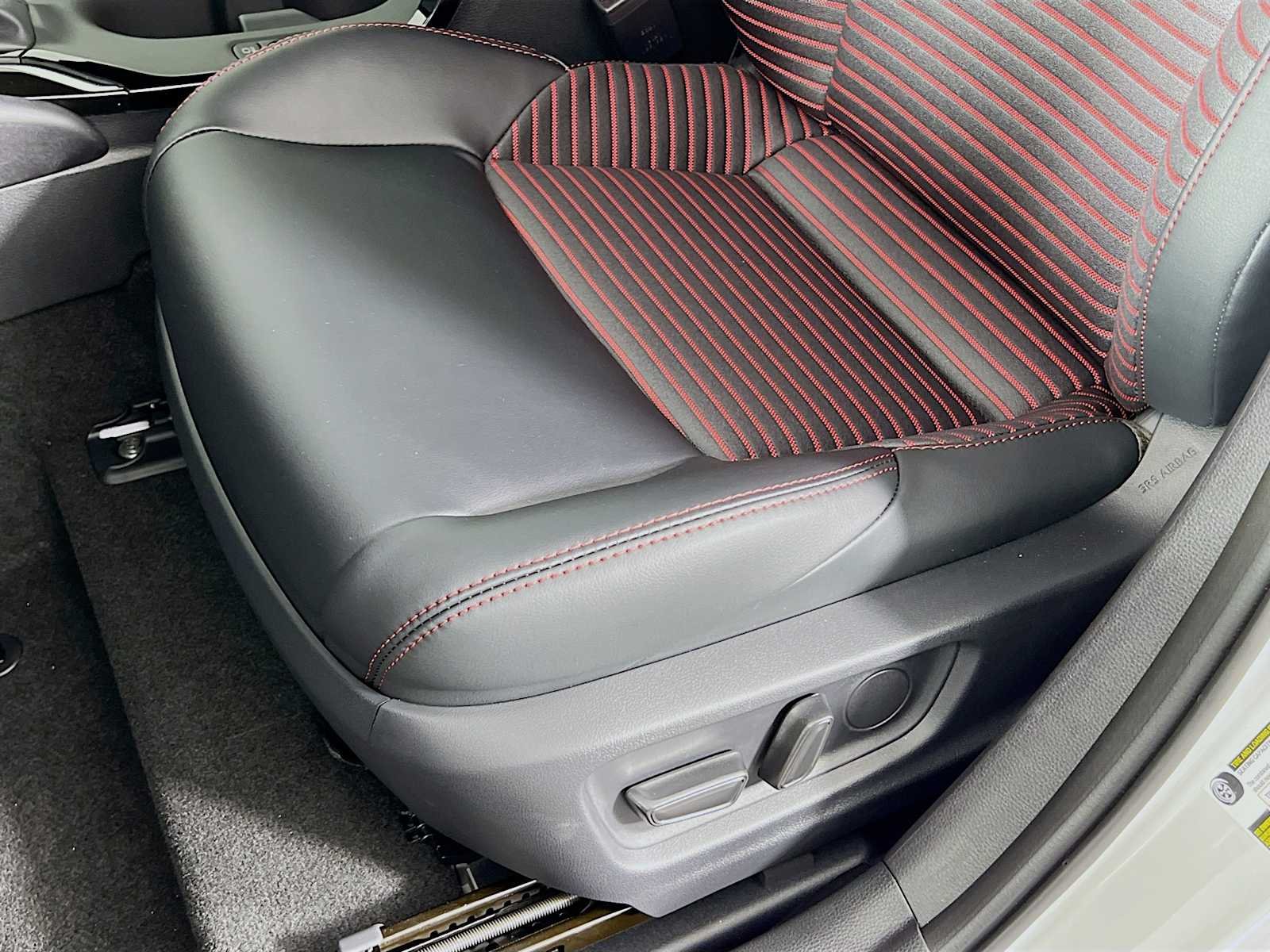 2026 Toyota Corolla — photo 17