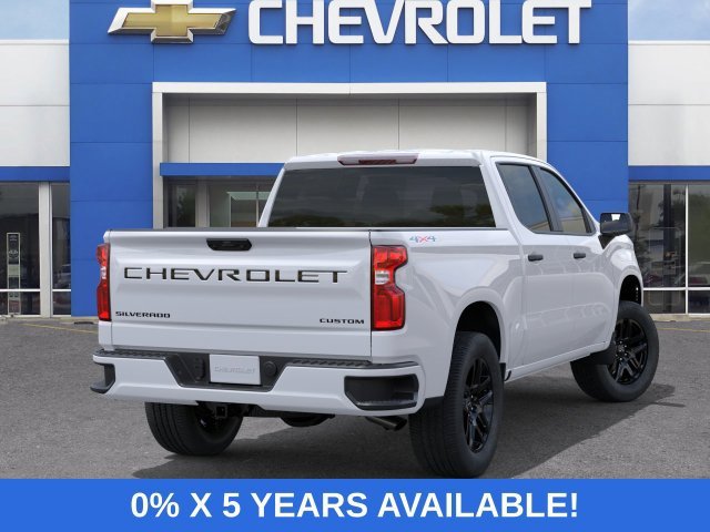 New 2026 Summit White Chevrolet Custom image 4