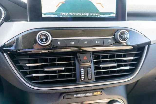 Used 2022 White Ford SE image 24
