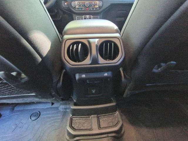 Used 2024 White Jeep Rubicon 4xe image 29