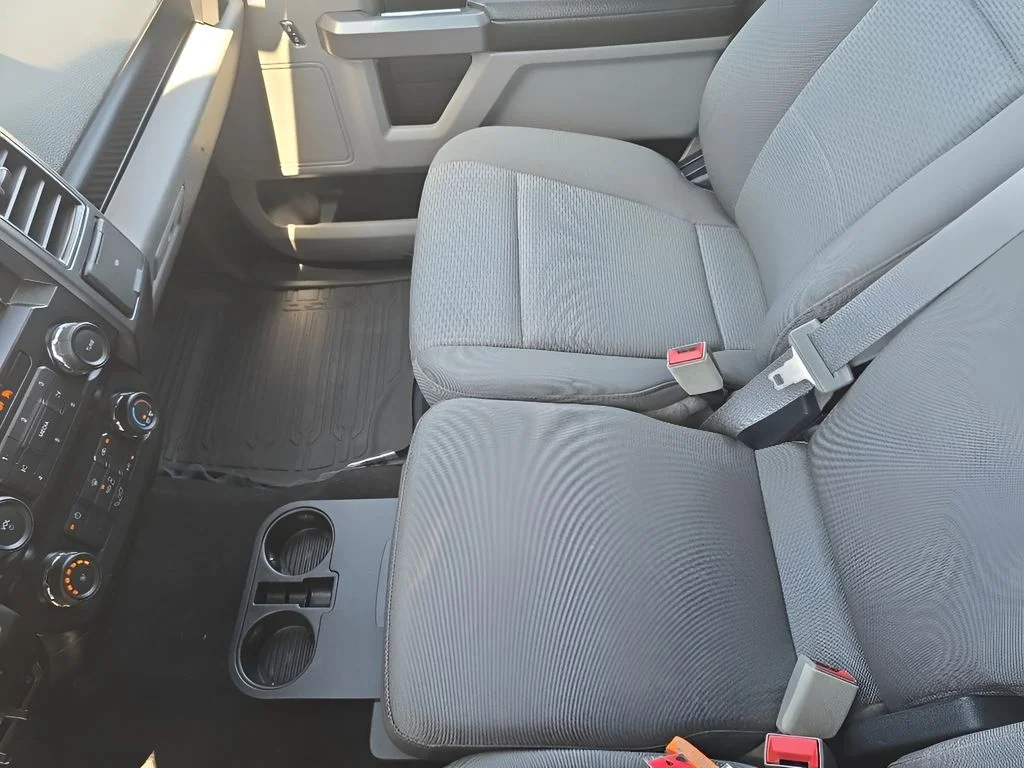 Used 2019 Silver Ford  image 29