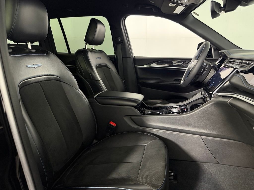 Used 2022 Black Jeep Trailhawk 4xe image 35