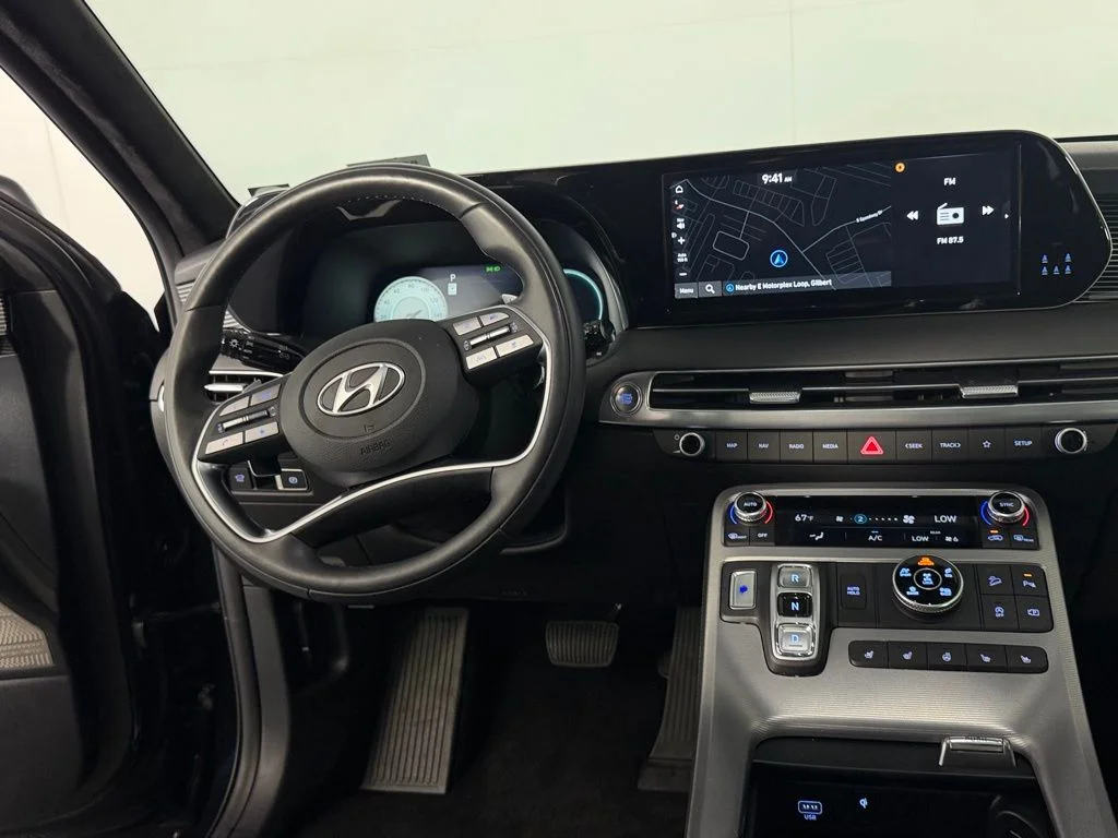Used 2024 White Hyundai Calligraphy image 14