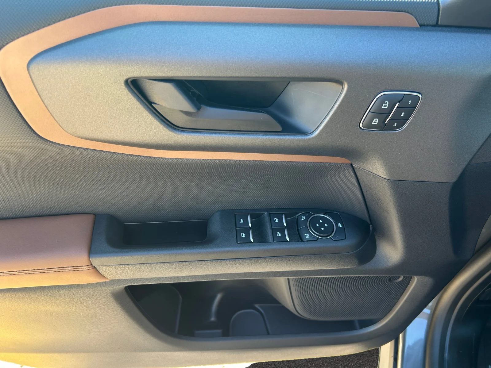 New 2026 Carbonized Grey Metallic Ford Outer Banks image 15