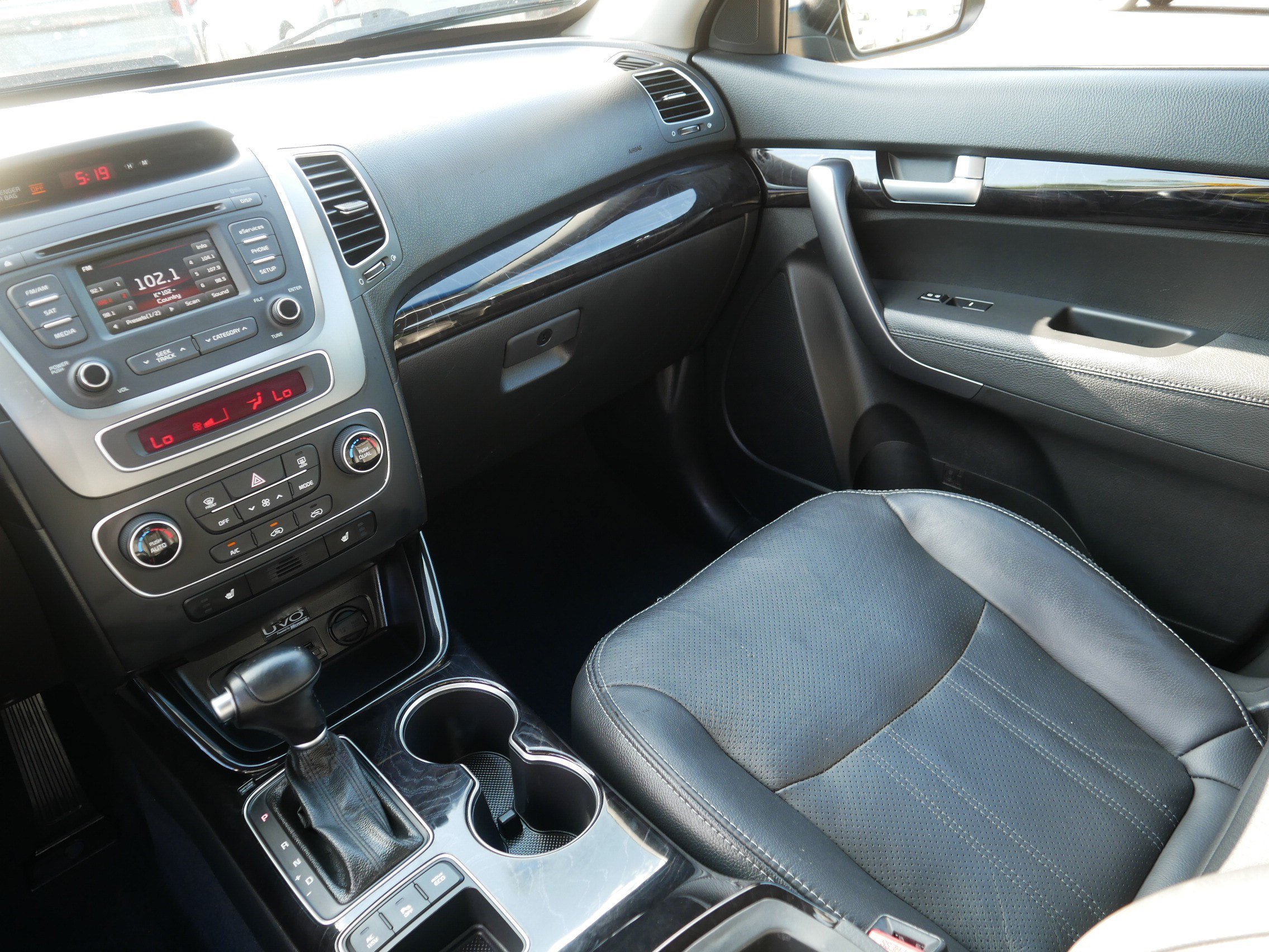 Certified Used 2015 Ebony Black Kia EX image 11