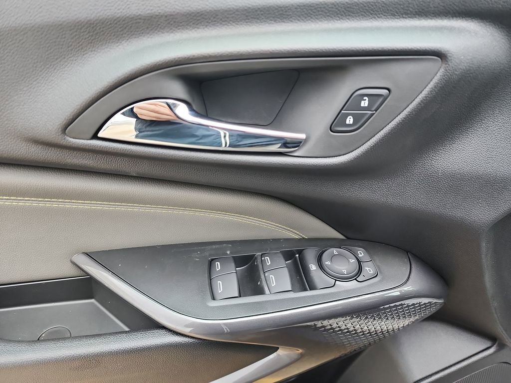 2026 Chevrolet Trax Activ - Photo 13