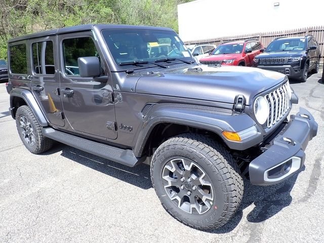 New 2026 Granite Crystal Metallic Clear-Coat Exterior Paint Jeep Sahara image 9