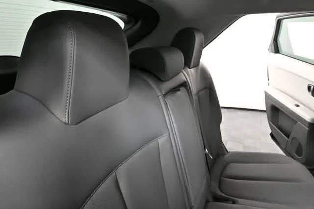 New 2026 Atlas White Hyundai SEL image 30
