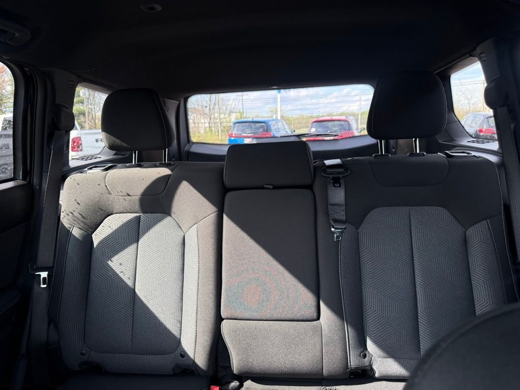 2026 Jeep Cherokee Laredo - Photo 26