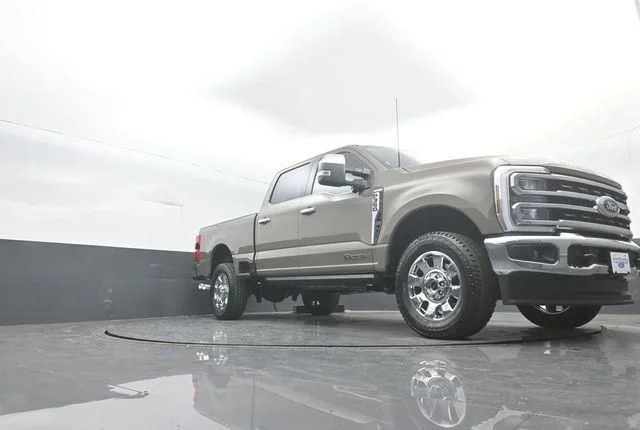 New 2026 Marsh Gray Ford F-350® King Ranch® image 31